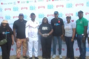 Read more about the article World Environment Day: Foundation, partners rid Elegushi beach of plastic waste