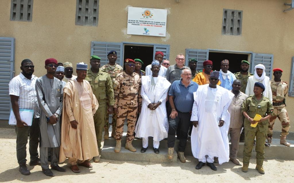 Read more about the article MNJTF donates educational facilities, water to Diffa community