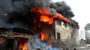 You are currently viewing Fire guts storey-building in Ibadan, destroys valuable property