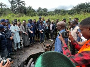 Read more about the article FG discovers illegal crude oil connection in Abia