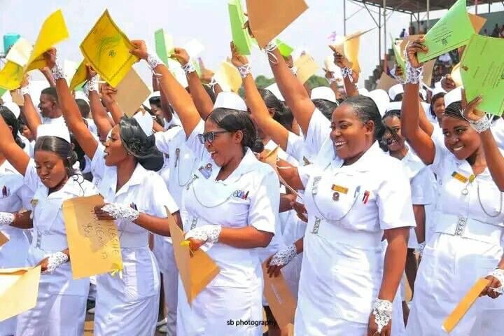 Read more about the article Council inducts 97 nursing graduates at Igbinedion varsity