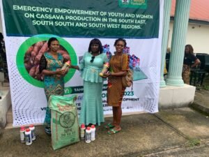 Read more about the article FG distributes fertilisers, other farm inputs to 60 farmers in Imo