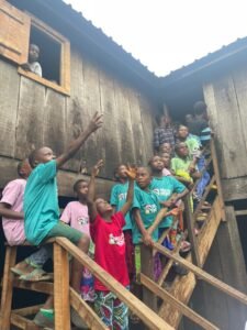 Read more about the article NGO offers bread of hope to 150 Makoko children