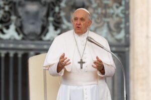Read more about the article Israel-Hamas war: Pope urges dialogue