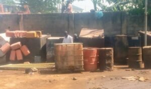 Read more about the article FCTA uncovers alleged illegal oil refining warehouse in Abuja
