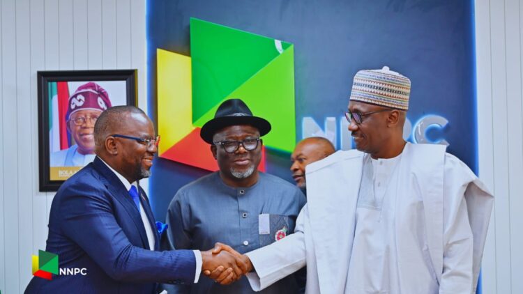 L-R: Mr Mele Kyari, Group Chief Executive Officer, NNPC Ltd., )Governor of Delta State, Sheriff Oborevwori and the GMD of UTM Offshore Limited, Mr Julius Rone, at the Shareholders Agreement (SHA) signing between the NNPC Ltd., UTM Offshore (an indigenous company) and Delta State Government, on the development of the first Floating Liquefied Natural Gas (FLNG) facility in Nigeria