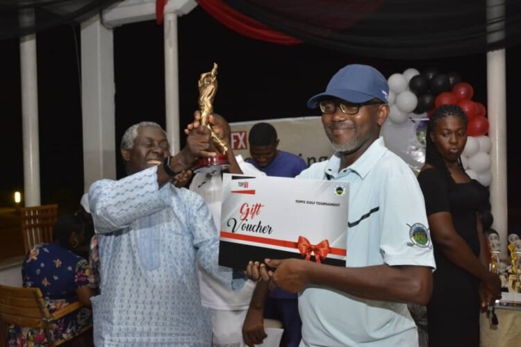 Read more about the article 2023 TopFx Golf Tourney: Suleiman, Mamza sweep best gross men, ladies’ prizes