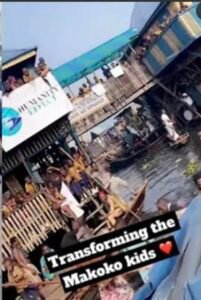 Read more about the article Wizkid gives Surulere, Makoko children cash gift