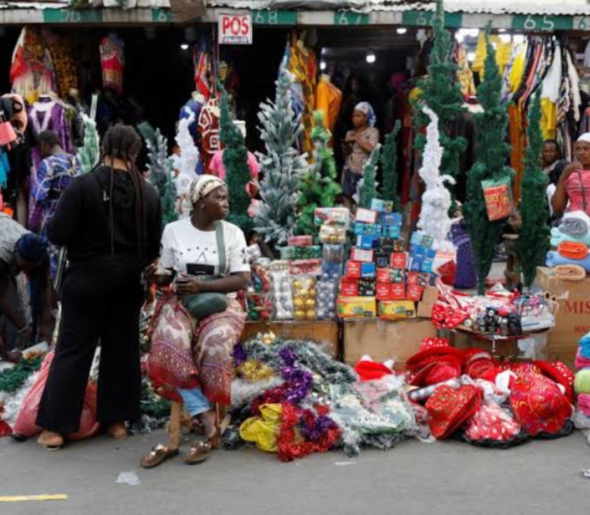 Read more about the article Yuletide: Lagos residents downplay decorations, gifts, fireworks