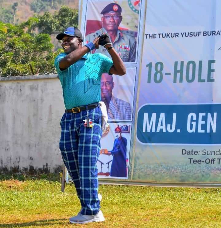 Read more about the article CDS, senior military officers, others eulogise Umelo at retirement golf tournament