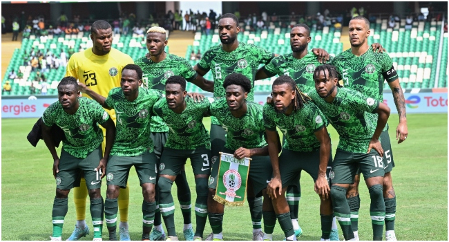 Read more about the article Football fans call for strengthening of Super Eagles