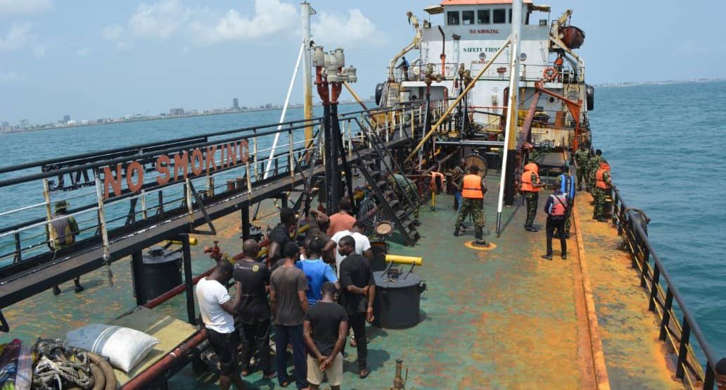 Read more about the article Oil theft: Navy nabs Ghanaian vessel, 13 crew members