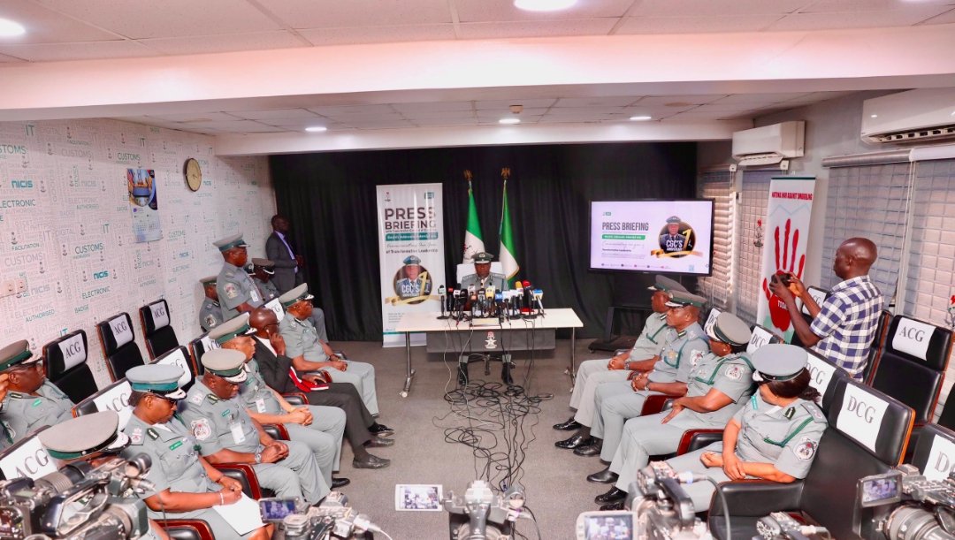  Food inflation: Customs to smoke out food hoarders