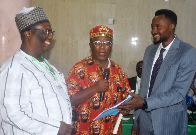 Adopt organic farming to produce healthy food – FG tells farmers
