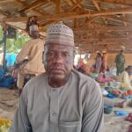 Professor, who sells vegetables, advices youths on small businesses