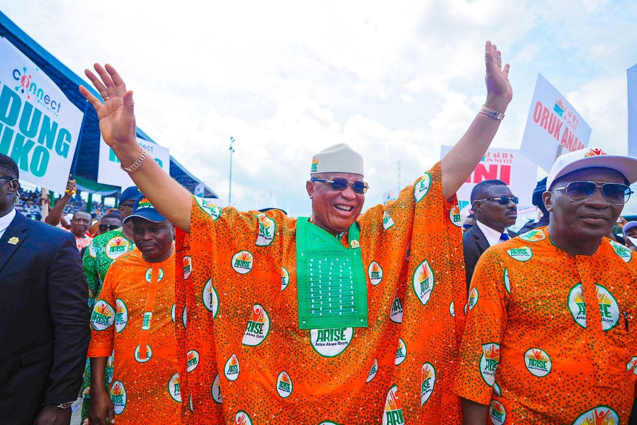 Eno’s grand reception, APC welcomes Tinubu to A’Ibom