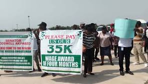 Pay our N35,000 wage award arrears, civil servants tell FG