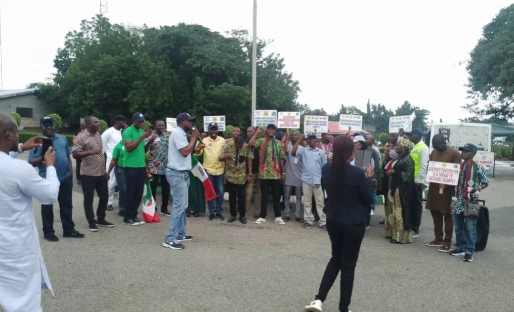 Aviation unionists canvass transparency in airport concession