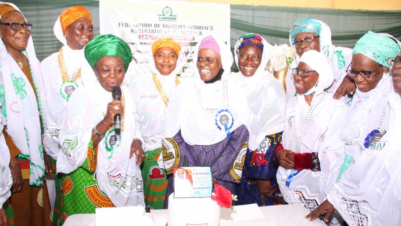 Muslim women associations elect new leaders on 40th anniversary