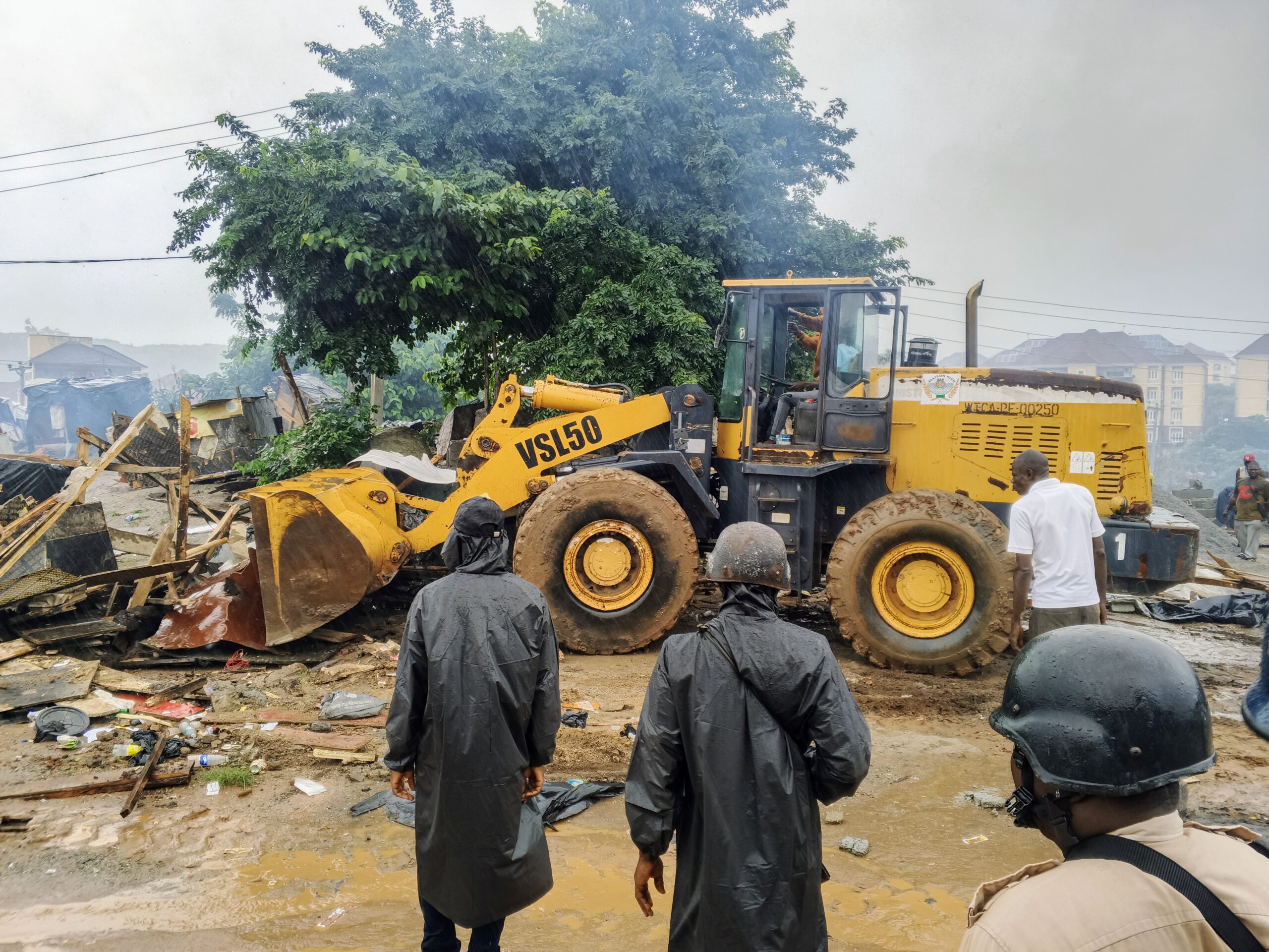 FCTA demolishes Cashew Garden, shanties illegally erected by miscreants in Apo