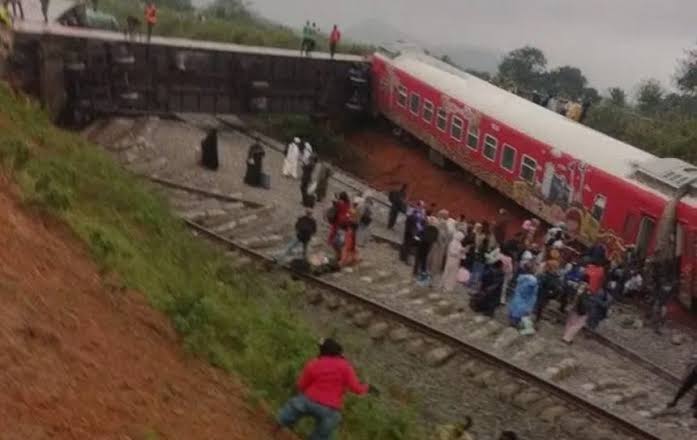 Passengers unhurt as Kaduna-Abuja train derails 