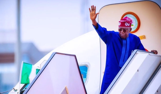 Tinubu departs Abuja for Olubadan’s coronation ‎