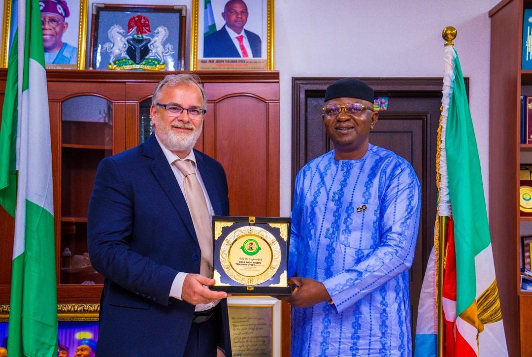 Nigeria, Hungary strengthen ties on water resources management