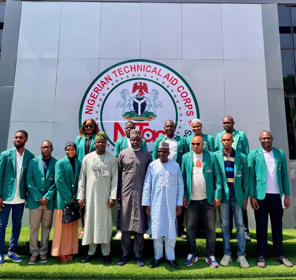 FG welcomes 12 returning TAC volunteers from Liberia