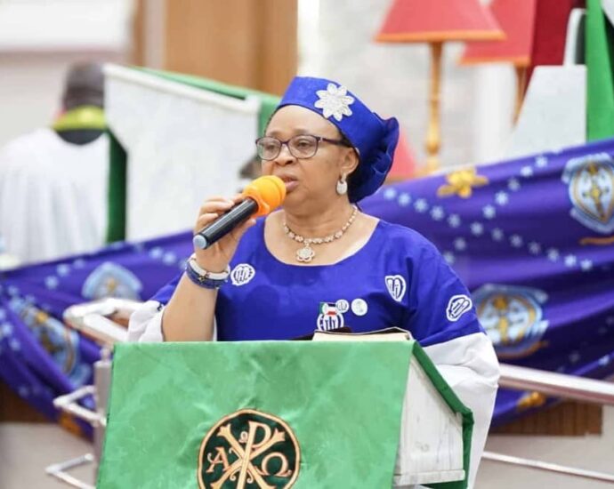 Ndukuba’s wife urges Nigerians to hold on to God