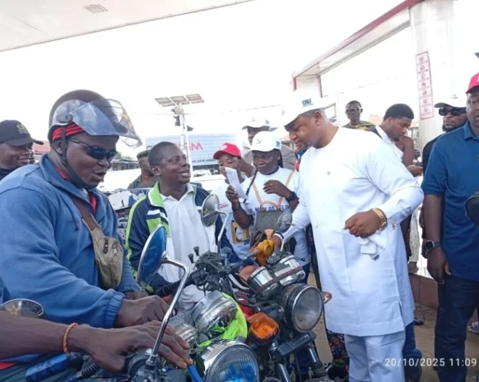 Foundation distributes free fuel to motorists in Benin