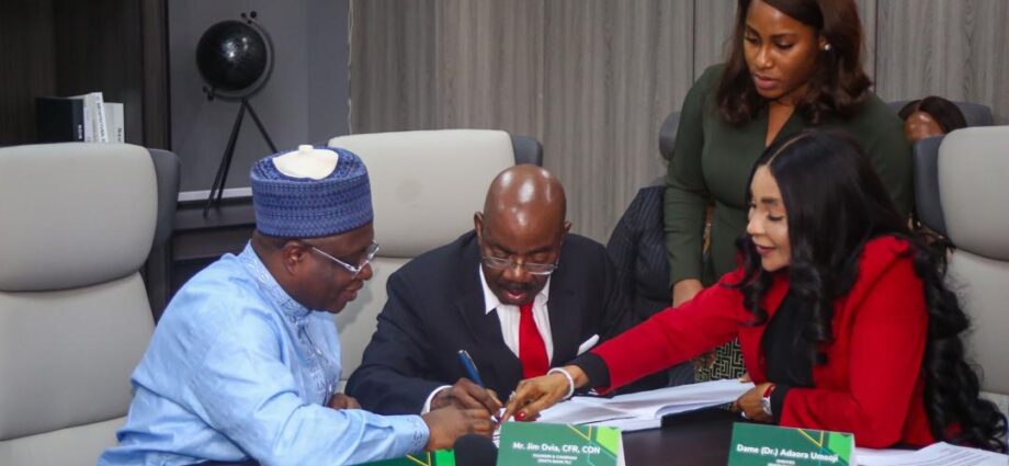 Zenith Bank celebrates successful public offer, surpasses CBN recapitalisation target