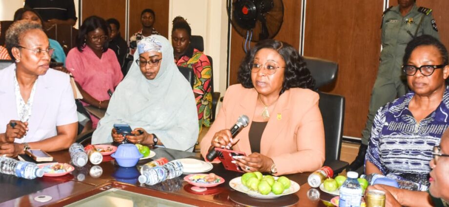 Walson-Jack visits federal civil servants in Lagos, commits to reforms