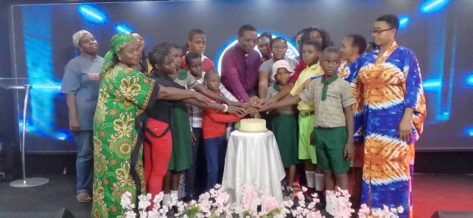 Cleric empowers widows, students with cash gifts