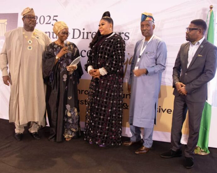 Stakeholders seek stronger governance collaboration between government, private sector Stakeholders seek stronger governance collaboration between government, private sector