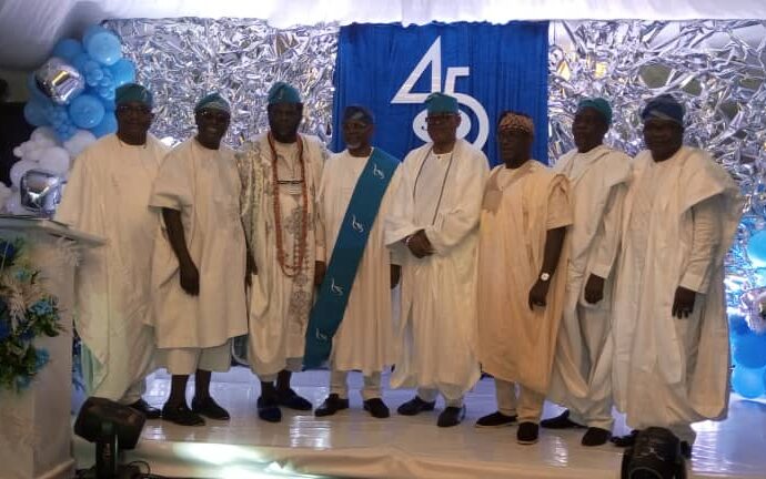 Fashola, Gbajabiamila named Lagos elite social club patrons