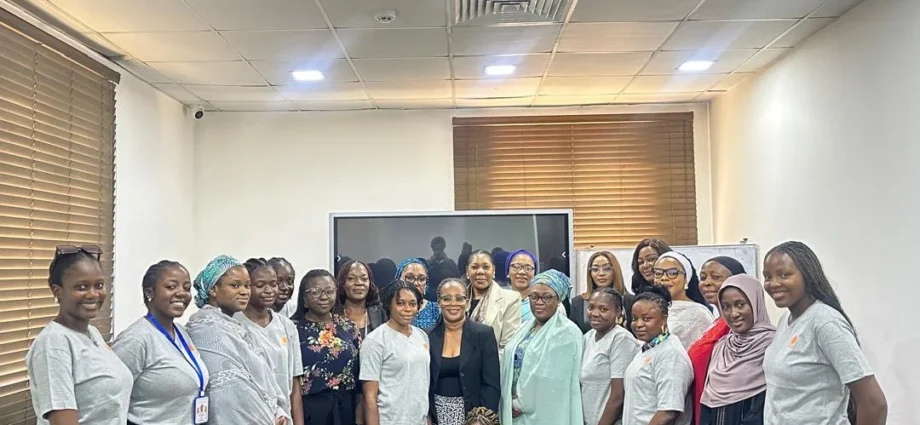 Group boosts confidence, leadership skills in young women Group boosts confidence, leadership skills in young women