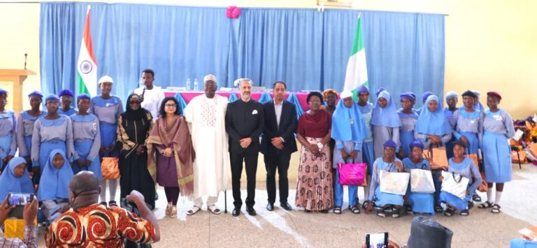 Indian donates 2,000 gift packs to FCT school girls Indian donates 2,000 gift packs to FCT school girls