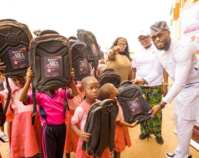 Minister’s aide school initiative empowers 300 indigents in Lagos