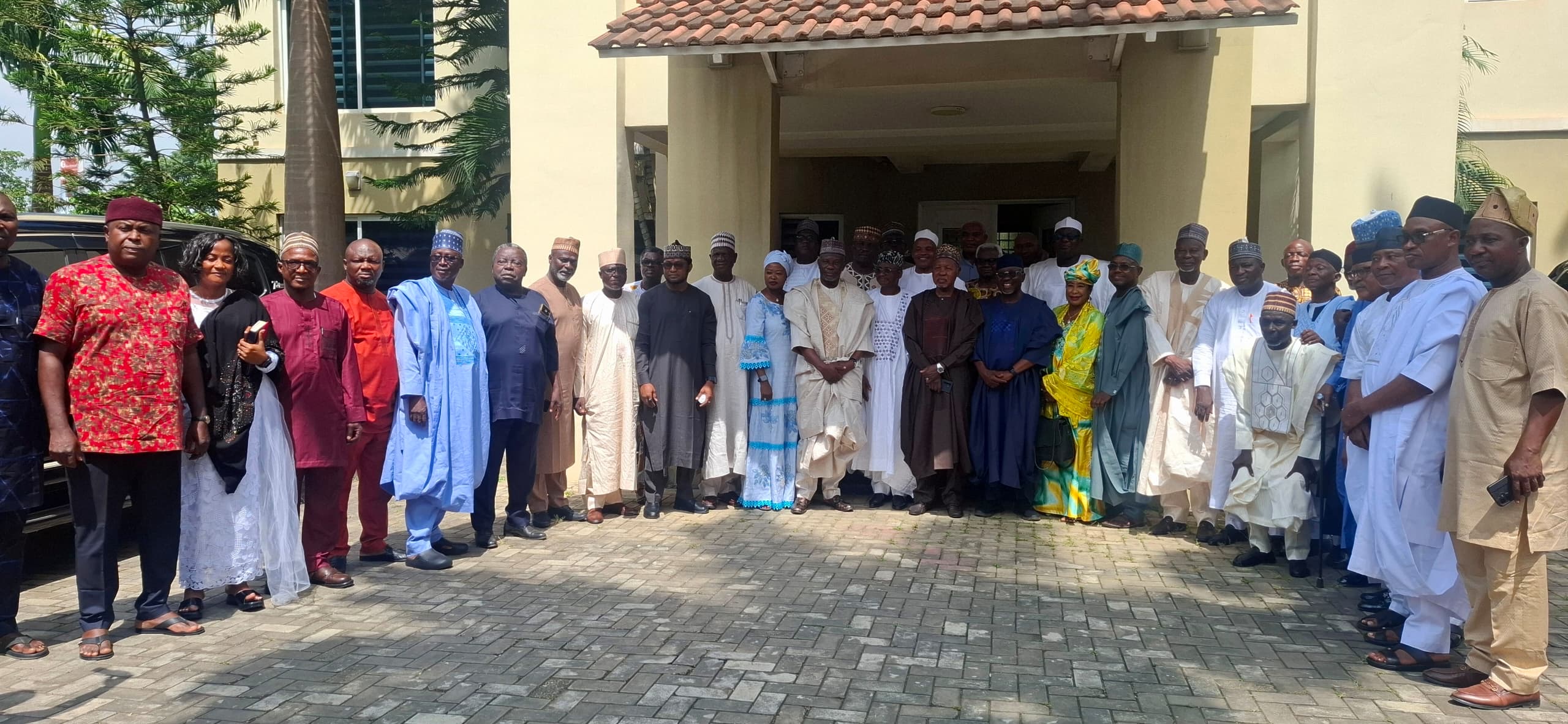 2027: Ex-CPC Chairmen pledge support for Tinubu, APC 2027: Ex-CPC Chairmen pledge support for Tinubu, APC