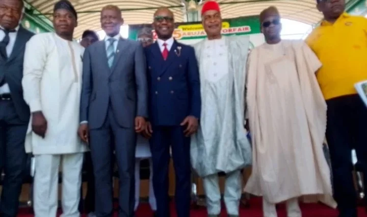 FG tasks auto manufacturers on CNG, EV production capacity FG tasks auto manufacturers on CNG, EV production capacity