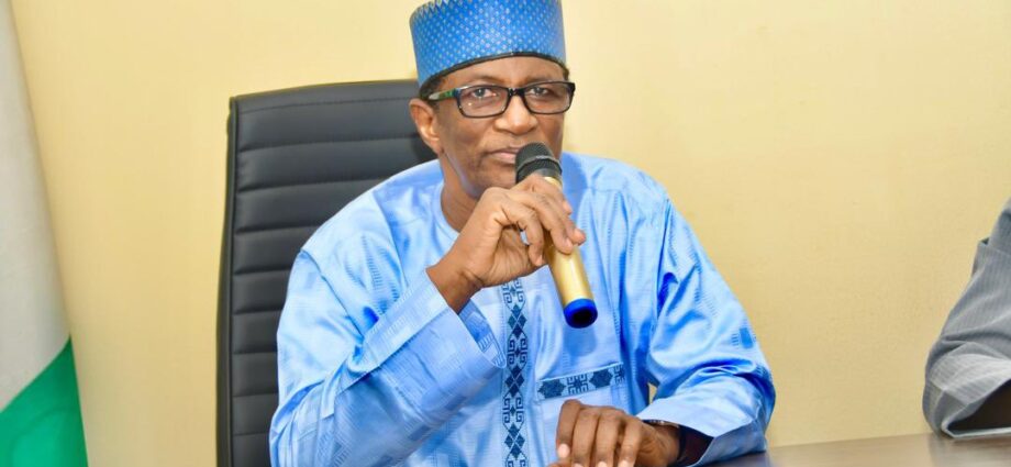 Green wall agency seeks FG’s support for 50m date palm initiative