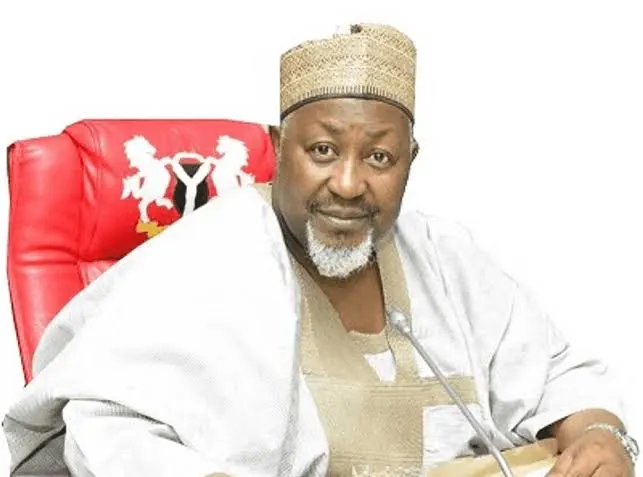 Defence minister Badaru Abubakar resigns ‎