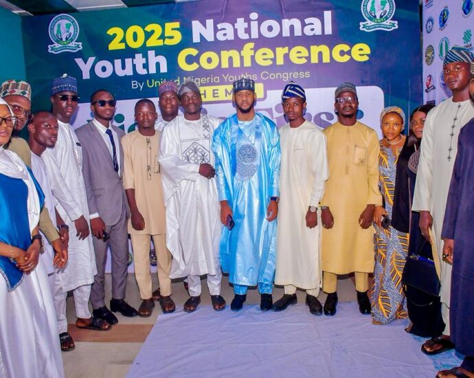 Youth leader urges Nigerians to prioritise country over self