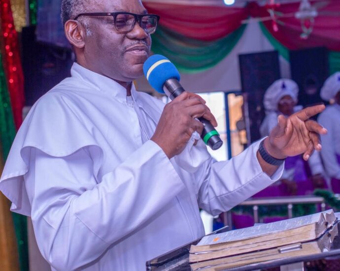 Cleric gives 10 reasons Christmas is celebrated