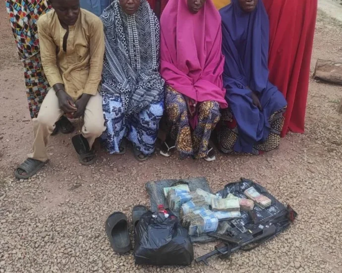 Nigerian Army rescues 10 abducted women in Kaduna Nigerian Army rescues 10 abducted women in Kaduna