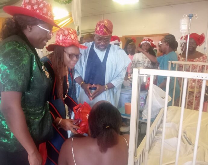 Alimosho General Hospital celebrates Christmas with in-patients