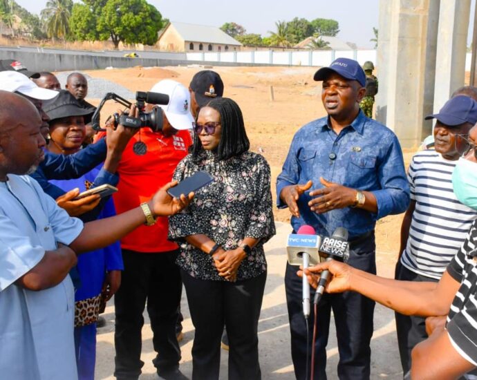 Minister inspects FG water projects in Benue Minister inspects FG water projects in Benue