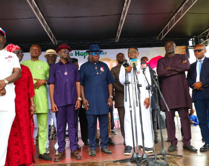 2027: Rivers’ Abua-Odual LG pledges 100% loyalty to Tinubu, Wike