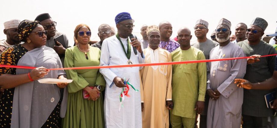 NSE inaugurates solar-powered borehole for FCT LEA school