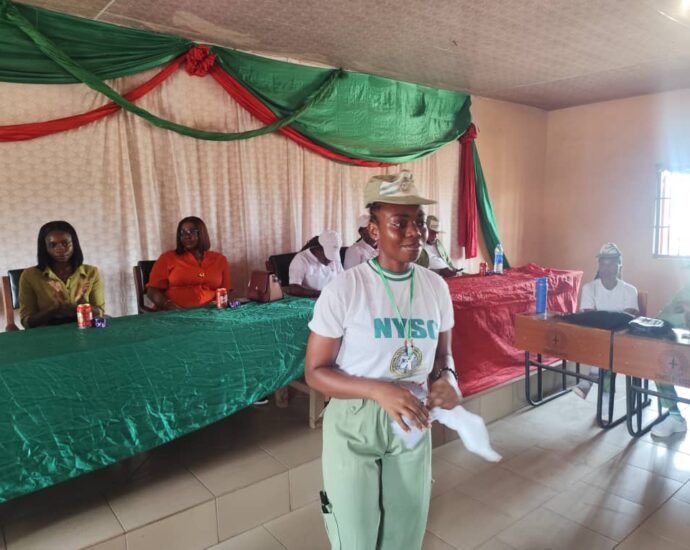 NYSC member takes campaign on deworming, hygiene to girls’ school in Edo